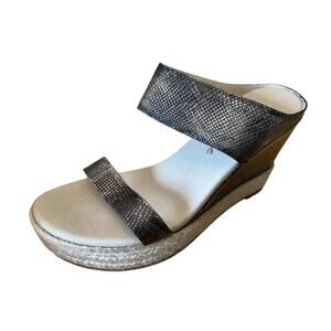 MATISSE FLORA LEATHER GOLD METALLIC ON BLACK EMBOSSED SNAKESKIN WEDGE SANDALS 8